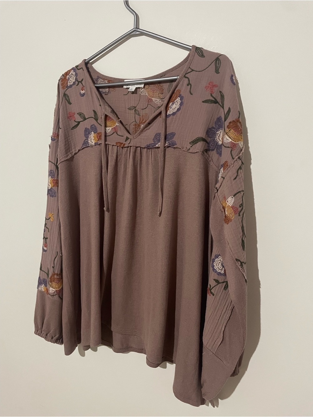 Grace & Lace Mauve Floral Embroidered Peasant Tunic
